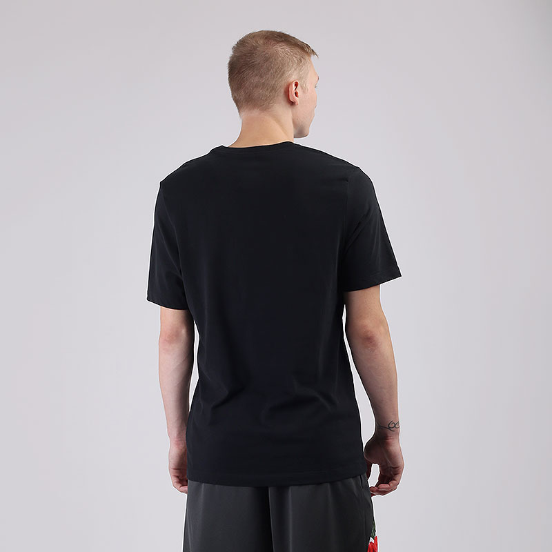 мужская черная футболка Nike World Ball CV1073-010 - цена, описание, фото 3